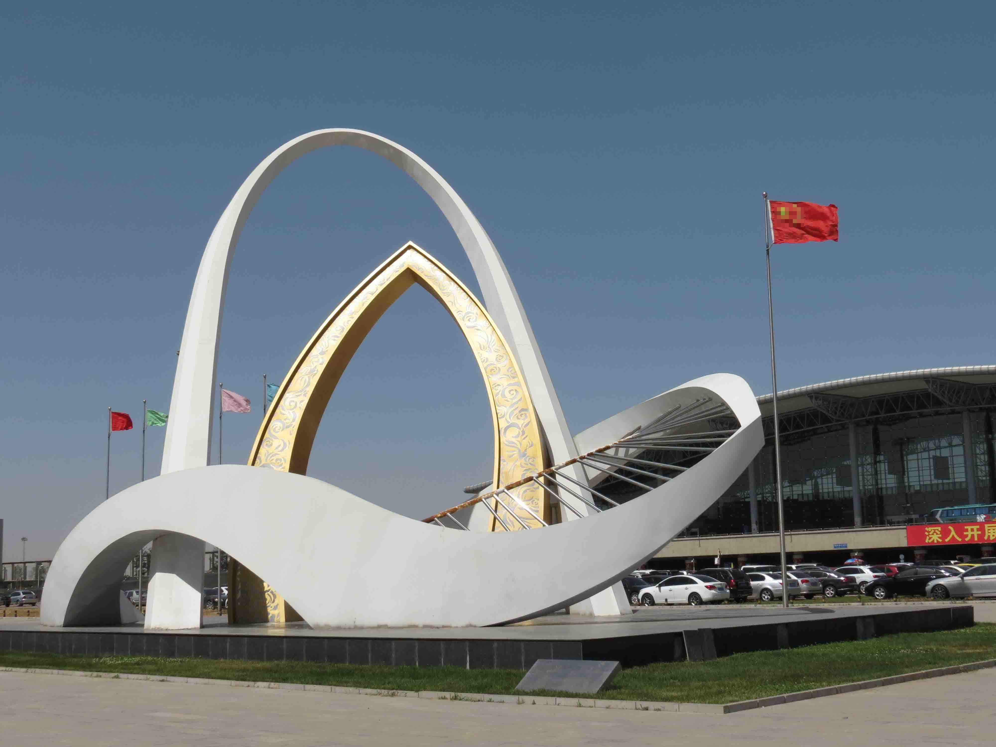 機(jī)場(chǎng)景觀雕塑，機(jī)場(chǎng)不銹鋼標(biāo)志，廣場(chǎng)大型標(biāo)志