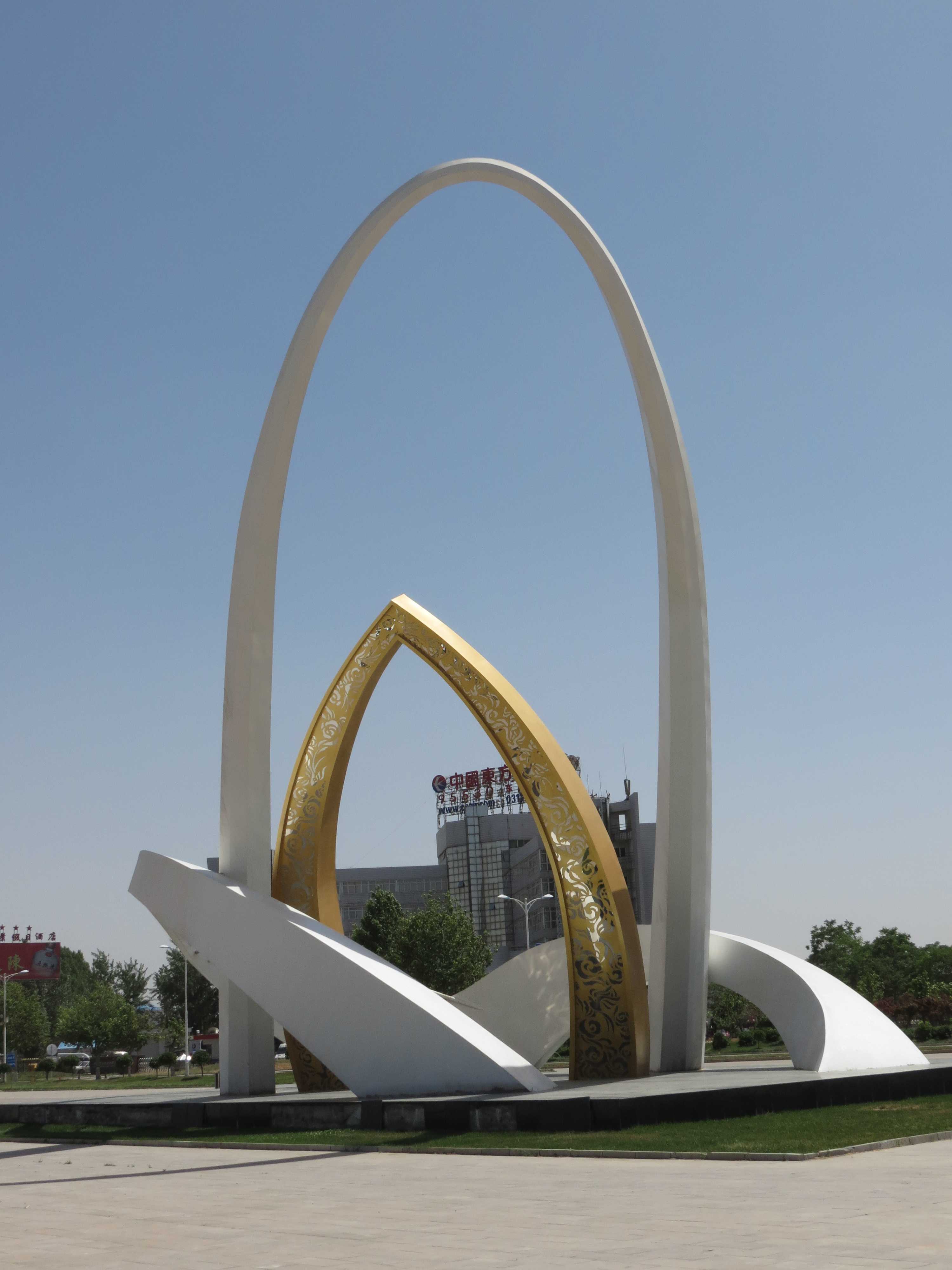 機(jī)場(chǎng)景觀雕塑，大型廣場(chǎng)標(biāo)志，廣場(chǎng)大型雕塑