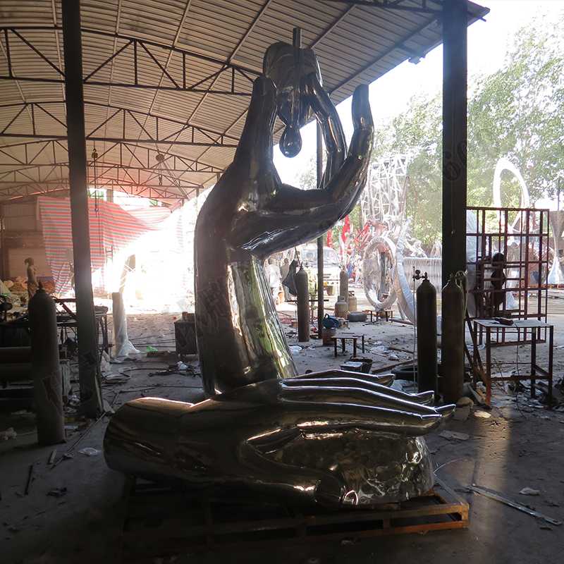 水滴景觀雕塑，不銹鋼手托水滴雕塑，景觀水滴雕塑