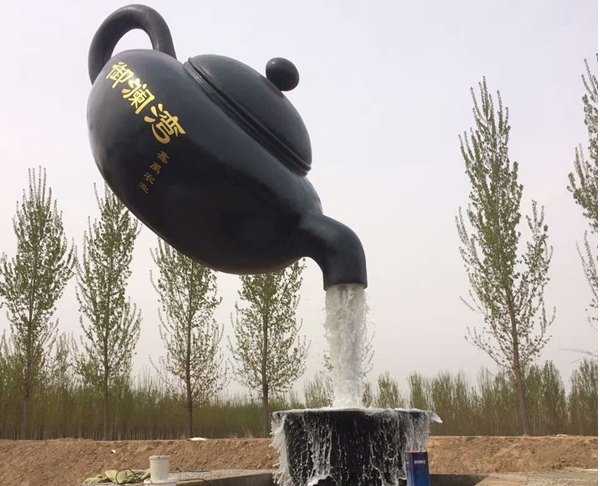 景觀雕塑定制，天壺雕塑，流水茶壺雕塑